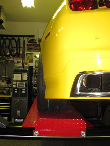 2012 06-06 2010 Camaro Bumble Bee Niche Concourse ZL1 028.JPG