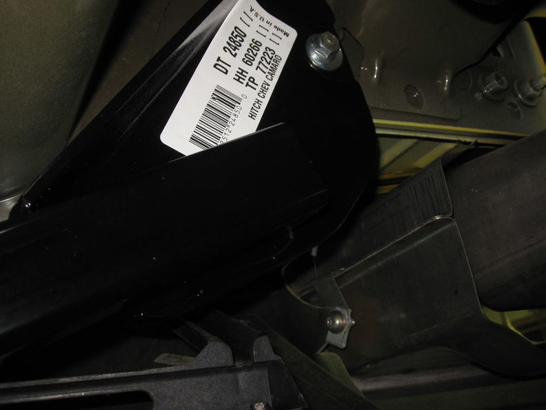 2012 06-12 Camaro Bumble Bee Hitch (4).JPG