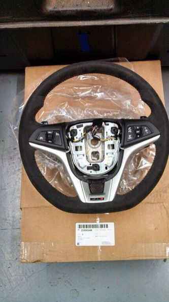 2014 04-04 ZL1 Steering Wheel-01.JPG